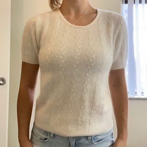 Lambs wool short sleeve sweater